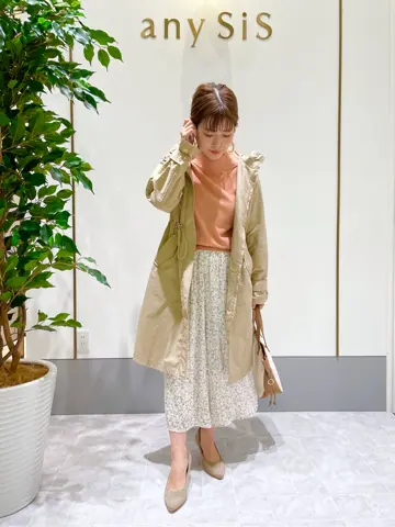 ANY SIS スタッフ コーディネート画像