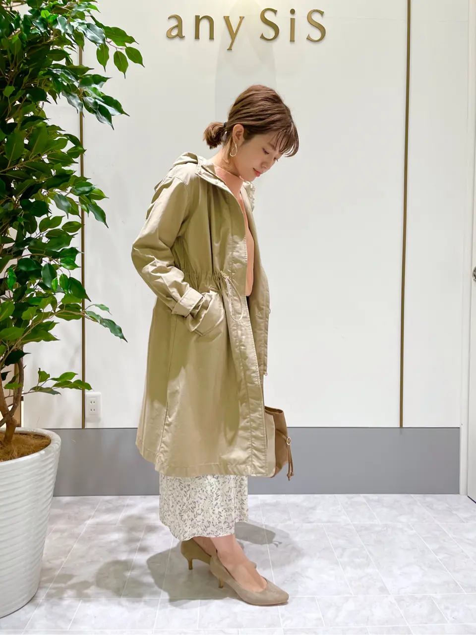 ANY SIS スタッフ コーディネート画像