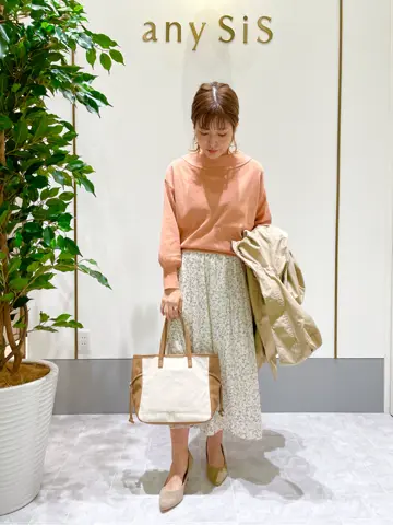 ANY SIS スタッフ コーディネート画像