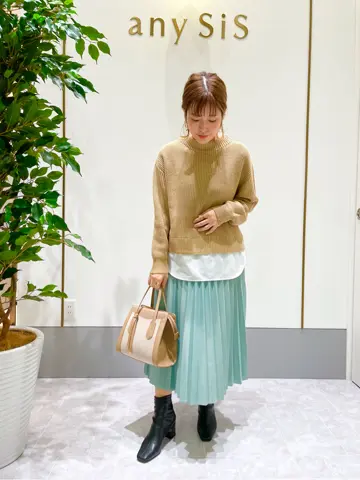 ANY SIS スタッフ コーディネート画像