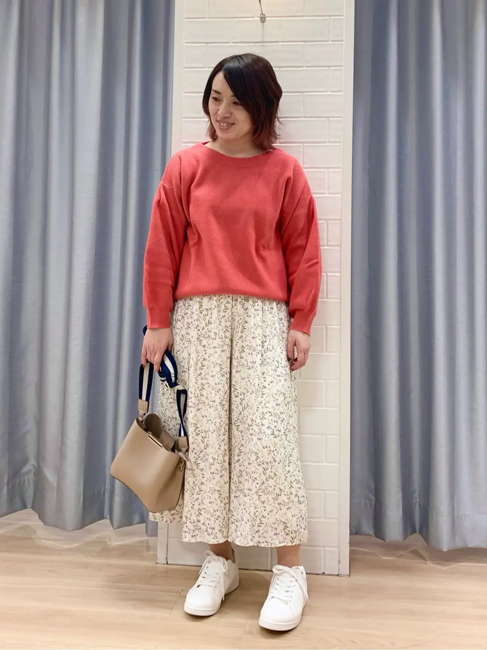 ANY SIS 丸岡 コーディネート画像