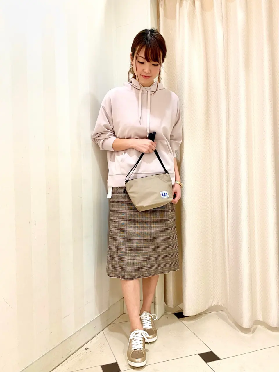 ANY SIS 金井 コーディネート画像