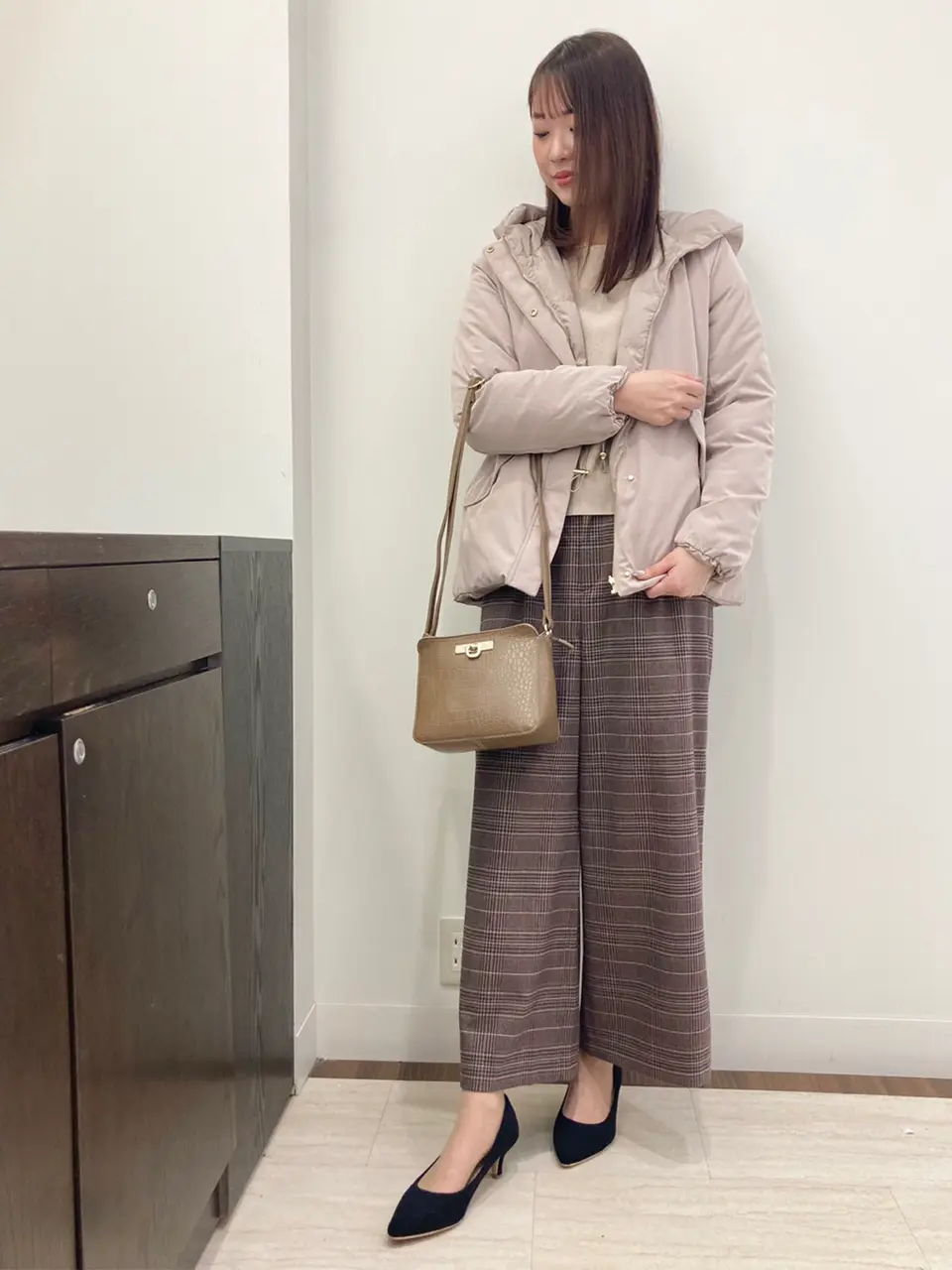 ANY SIS スタッフ コーディネート画像