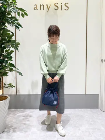 ANY SIS スタッフ コーディネート画像