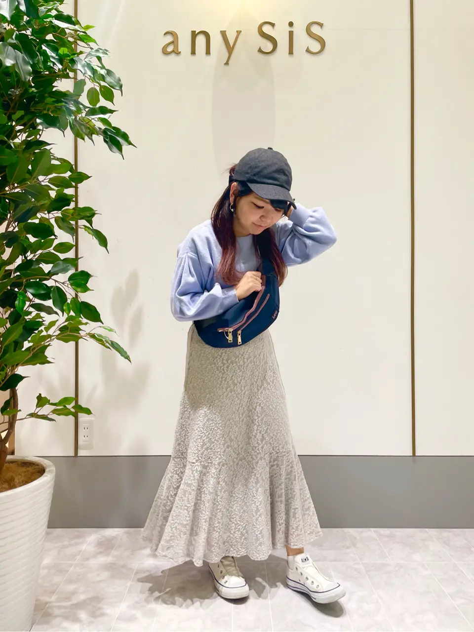 ANY SIS スタッフ コーディネート画像