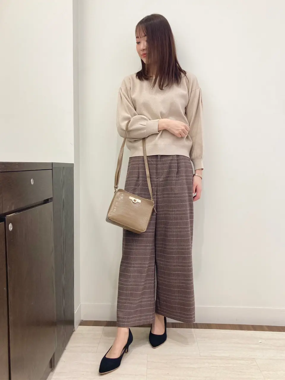 ANY SIS スタッフ コーディネート画像