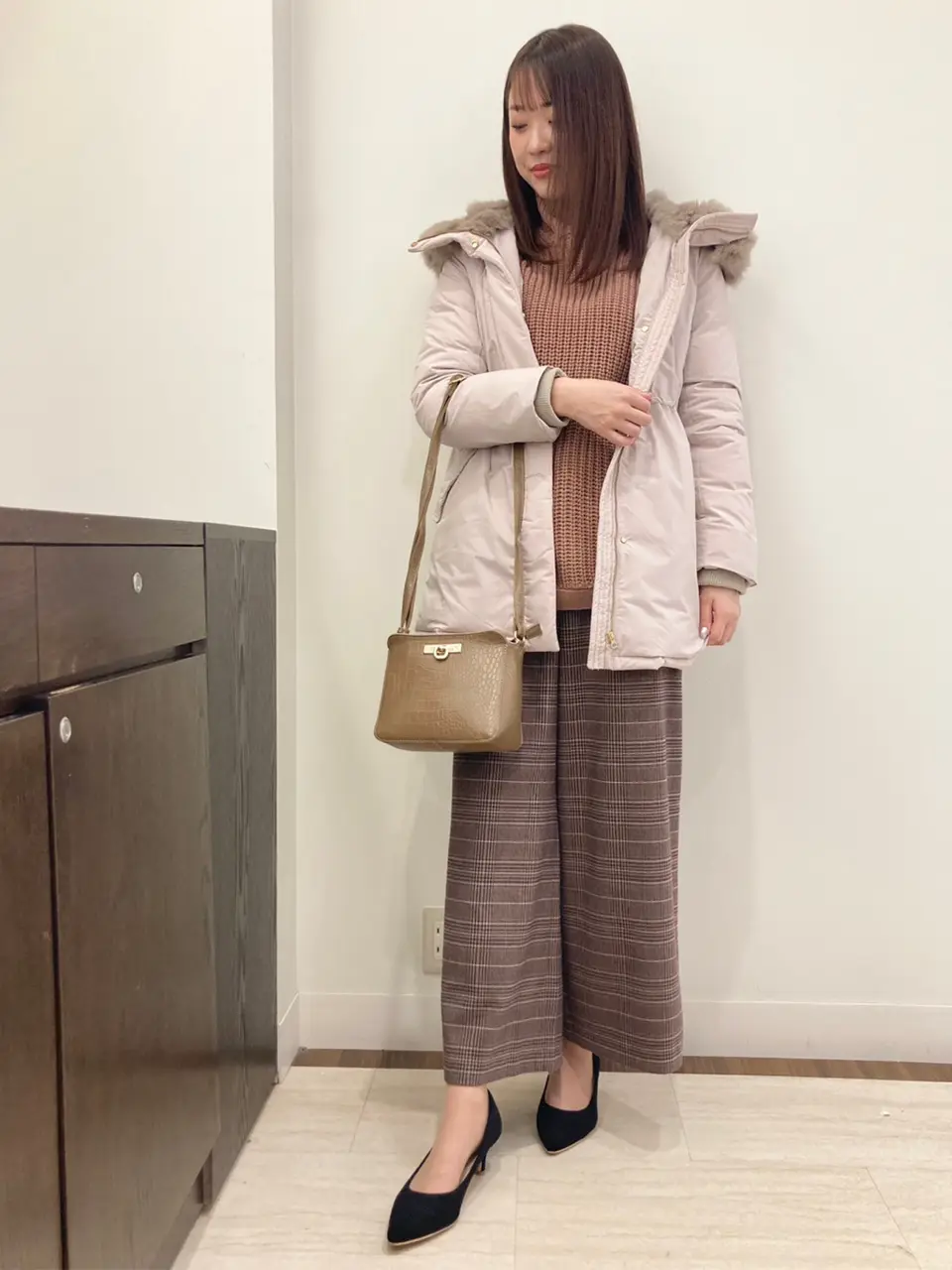 ANY SIS スタッフ コーディネート画像