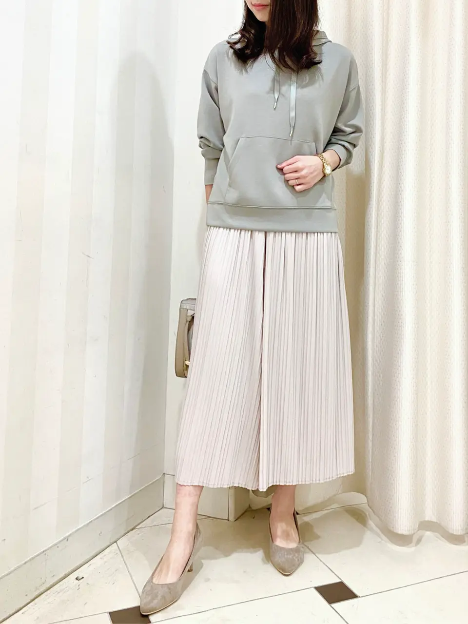 ANY SIS 金井 コーディネート画像