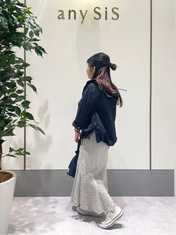 ANY SIS スタッフ コーディネート画像