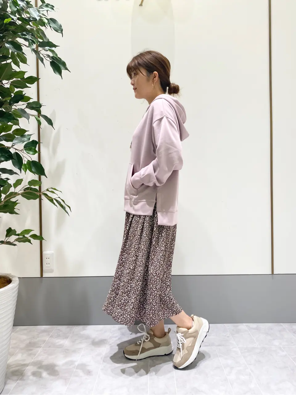 ANY SIS スタッフ コーディネート画像