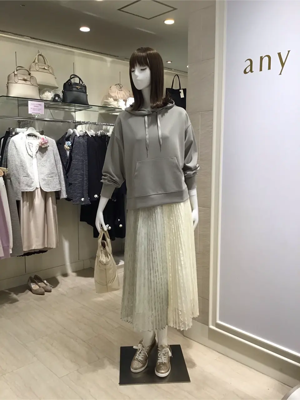 ANY SIS 島崎 コーディネート画像