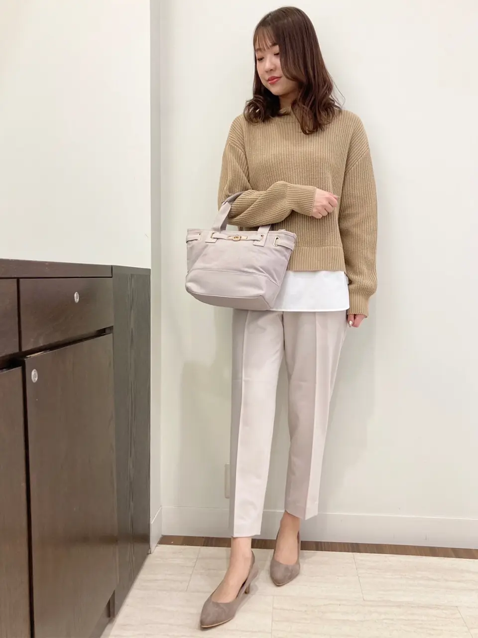 ANY SIS スタッフ コーディネート画像