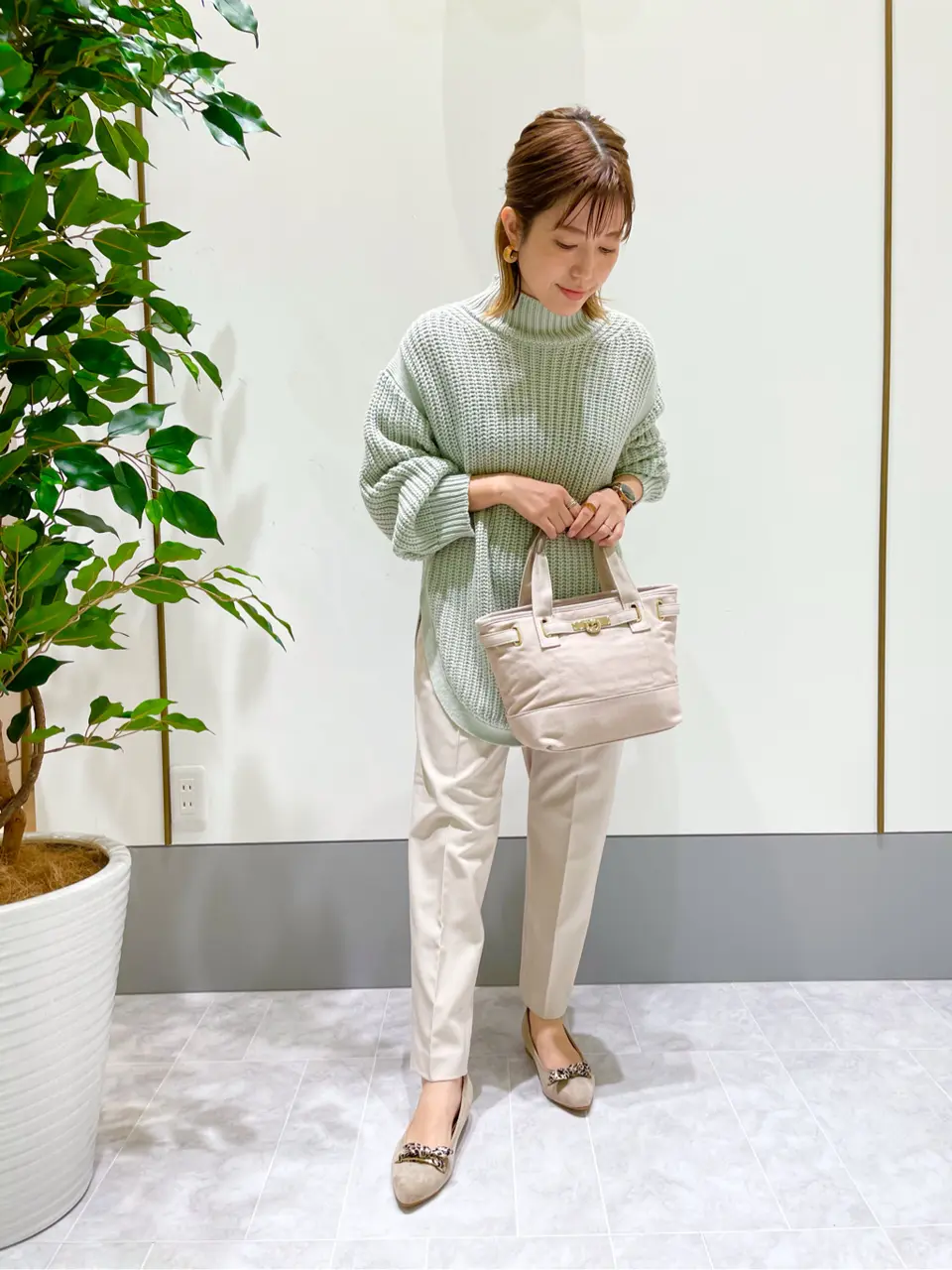 ANY SIS スタッフ コーディネート画像