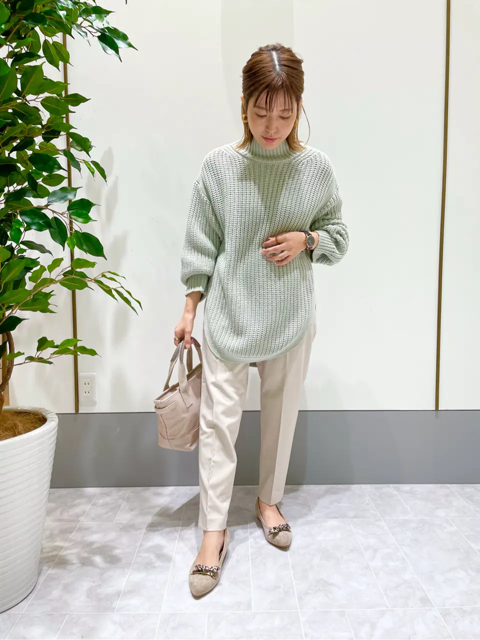 ANY SIS スタッフ コーディネート画像