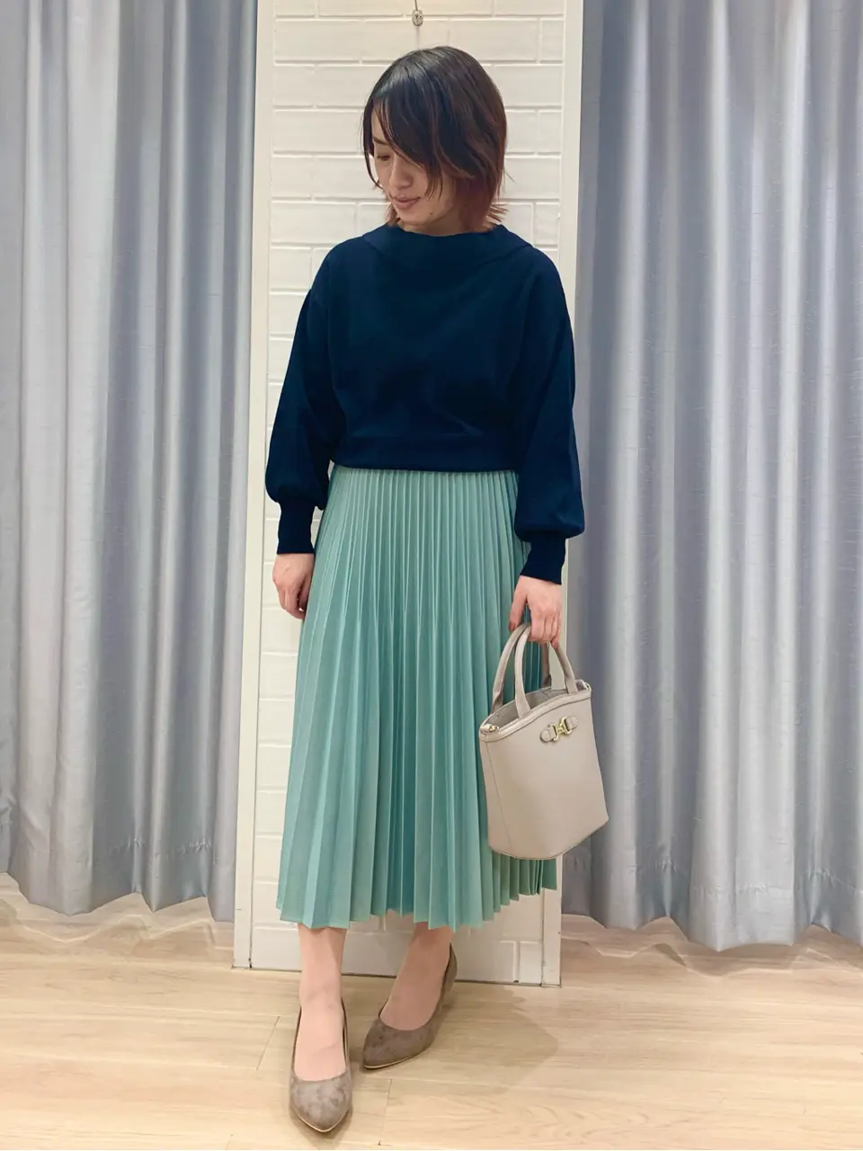 ANY SIS 丸岡 コーディネート画像