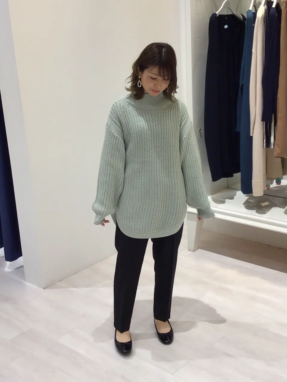 ANY SIS スタッフ コーディネート画像