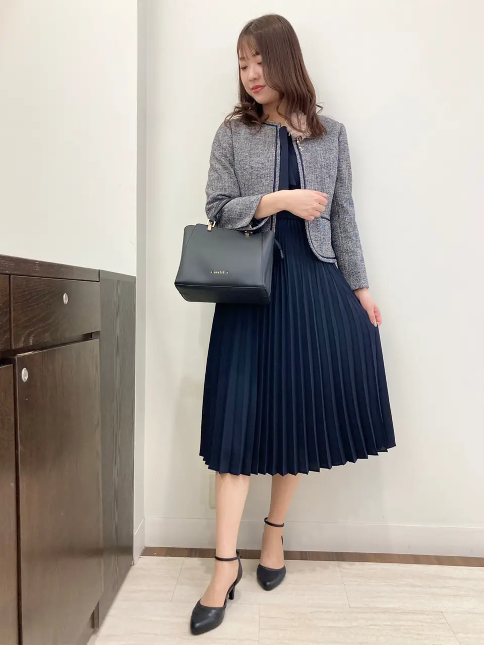 ANY SIS スタッフ コーディネート画像