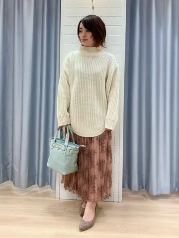 ANY SIS 丸岡 コーディネート画像