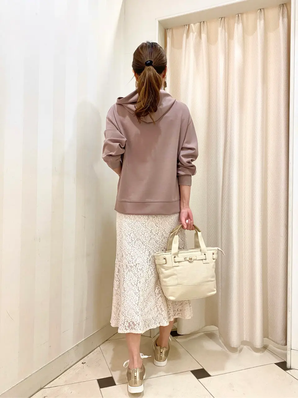 ANY SIS 金井 コーディネート画像