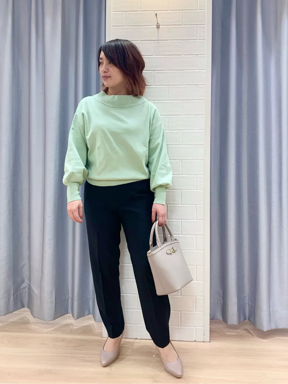 ANY SIS 丸岡 コーディネート画像