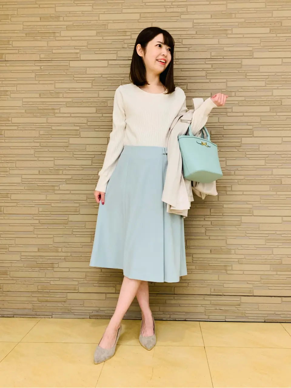 ANY SIS スタッフ コーディネート画像