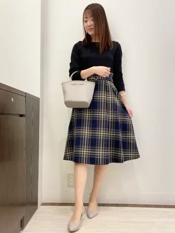 ANY SIS スタッフ コーディネート画像