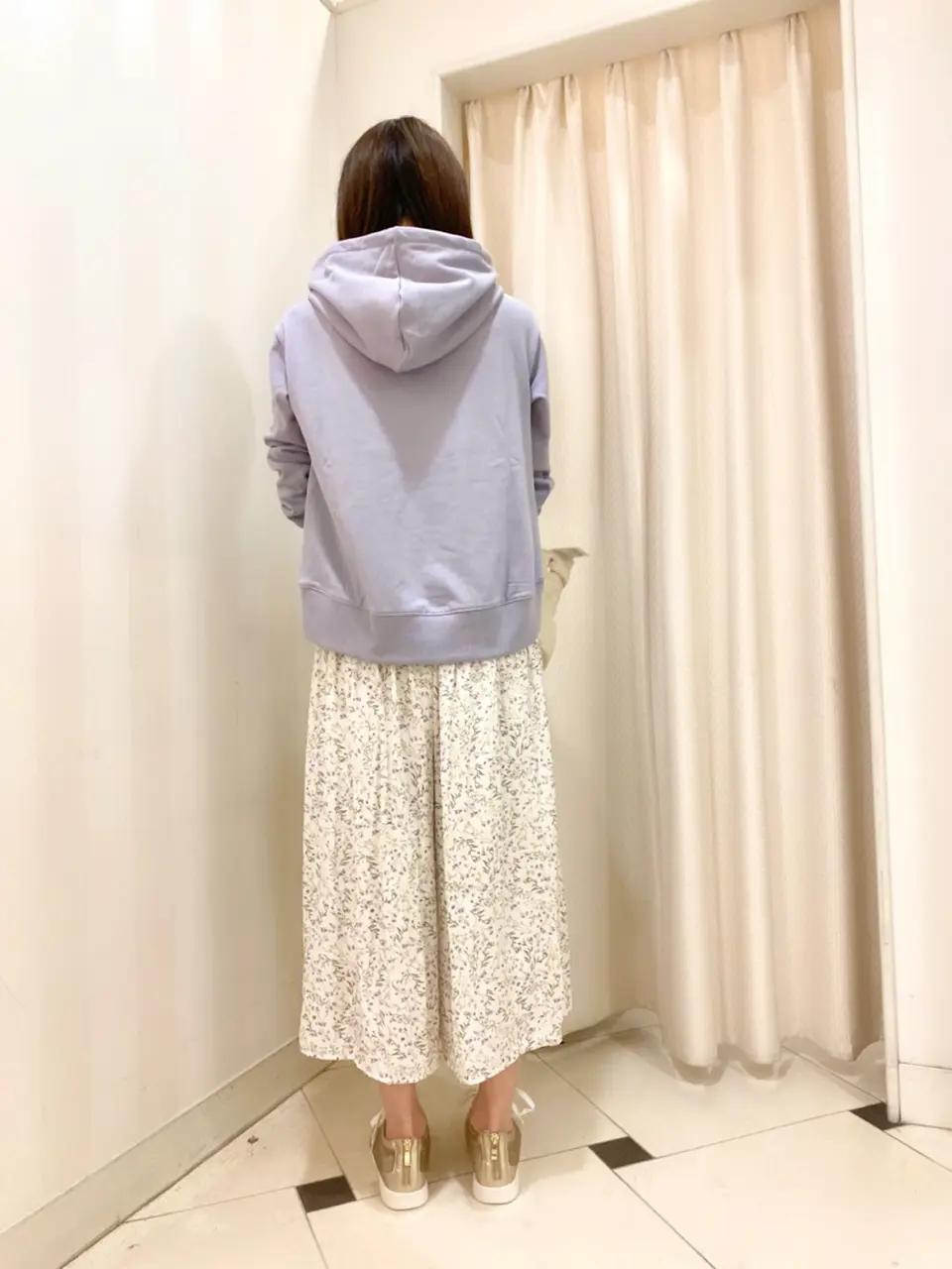 ANY SIS 金井 コーディネート画像