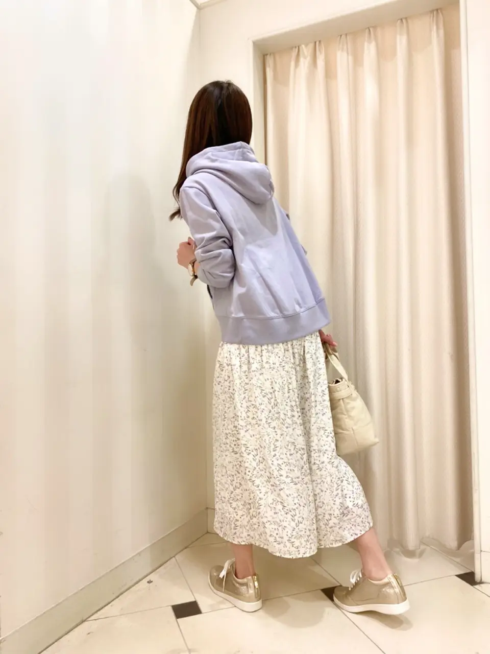 ANY SIS 金井 コーディネート画像