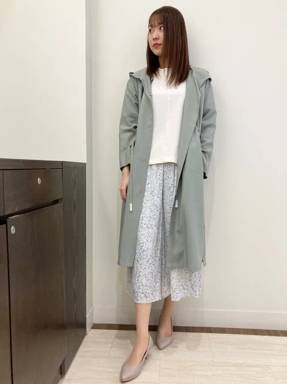 ANY SIS スタッフ コーディネート画像