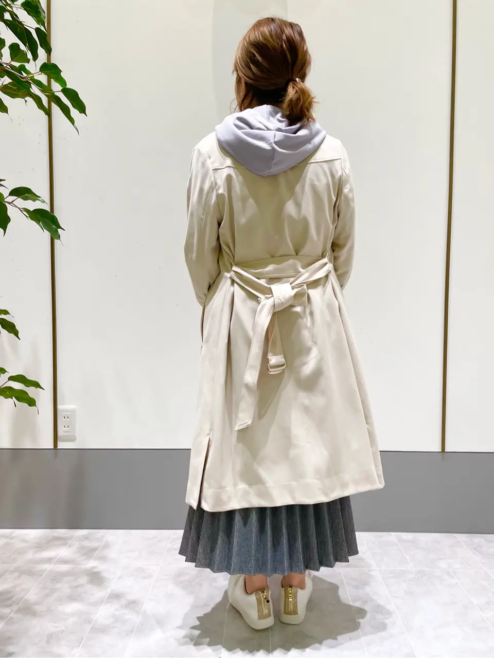 ANY SIS スタッフ コーディネート画像