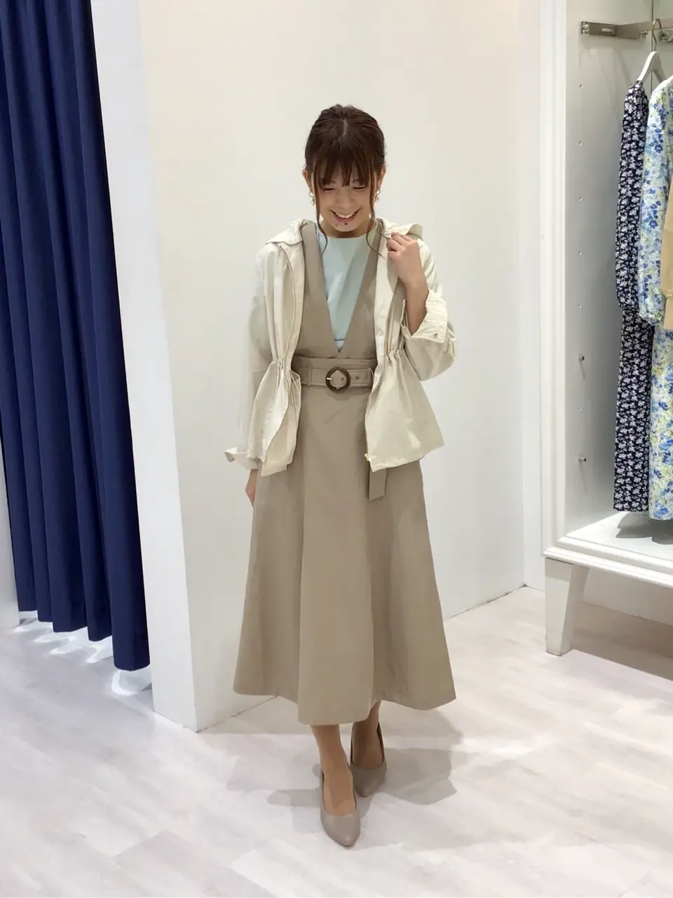 ANY SIS スタッフ コーディネート画像