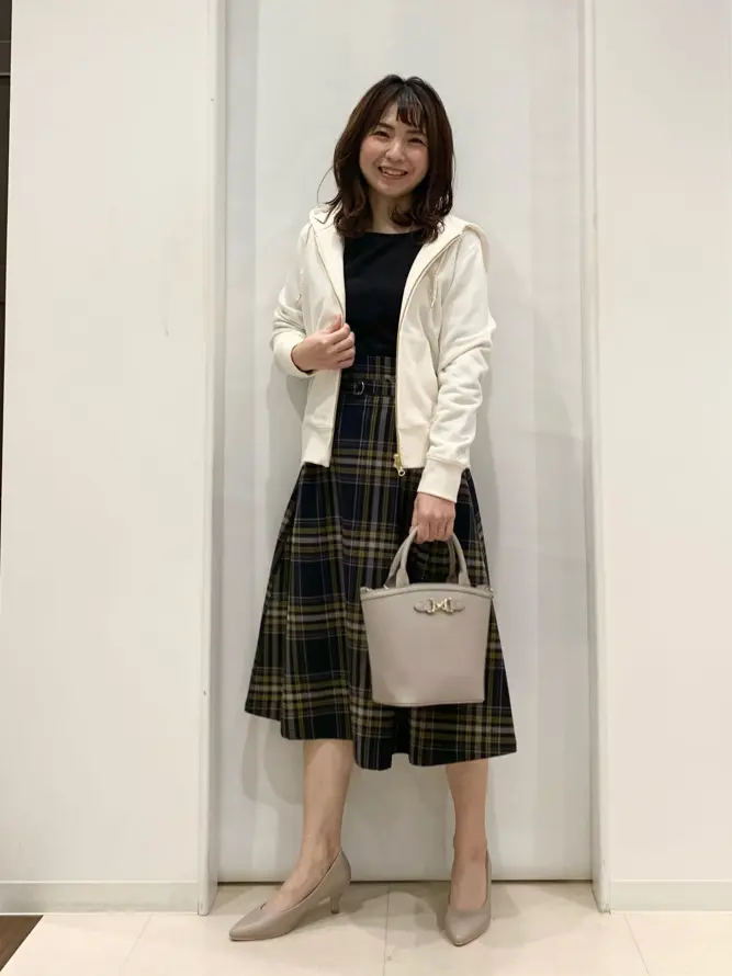 ANY SIS 横田 コーディネート画像