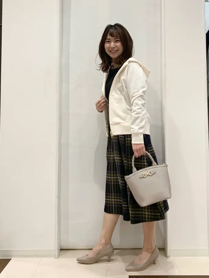 ANY SIS 横田 コーディネート画像