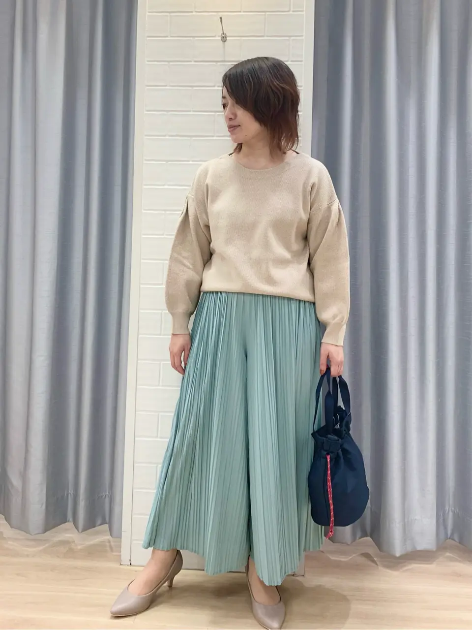 ANY SIS 丸岡 コーディネート画像