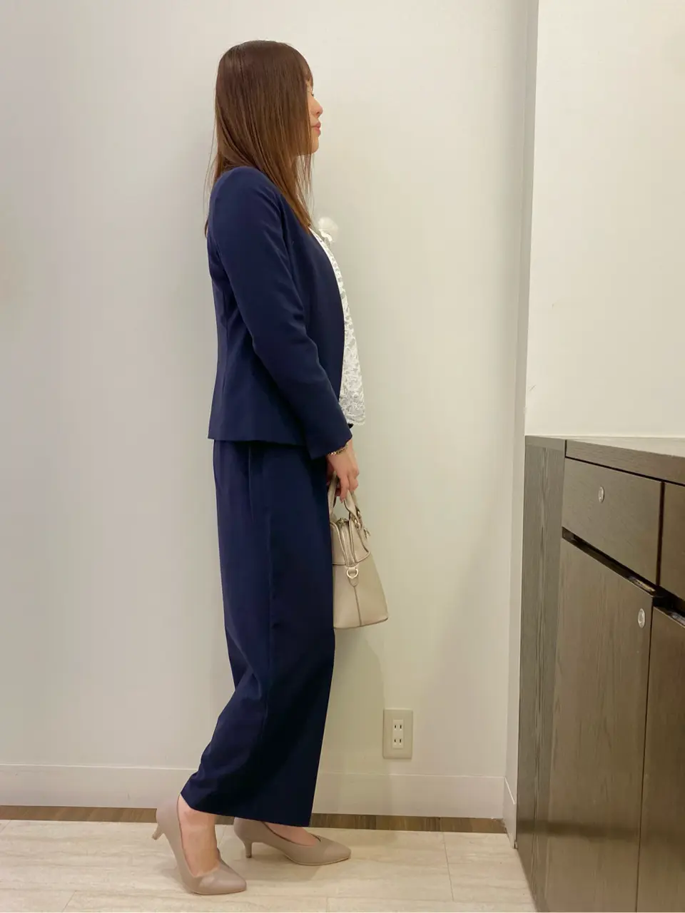 ANY SIS スタッフ コーディネート画像