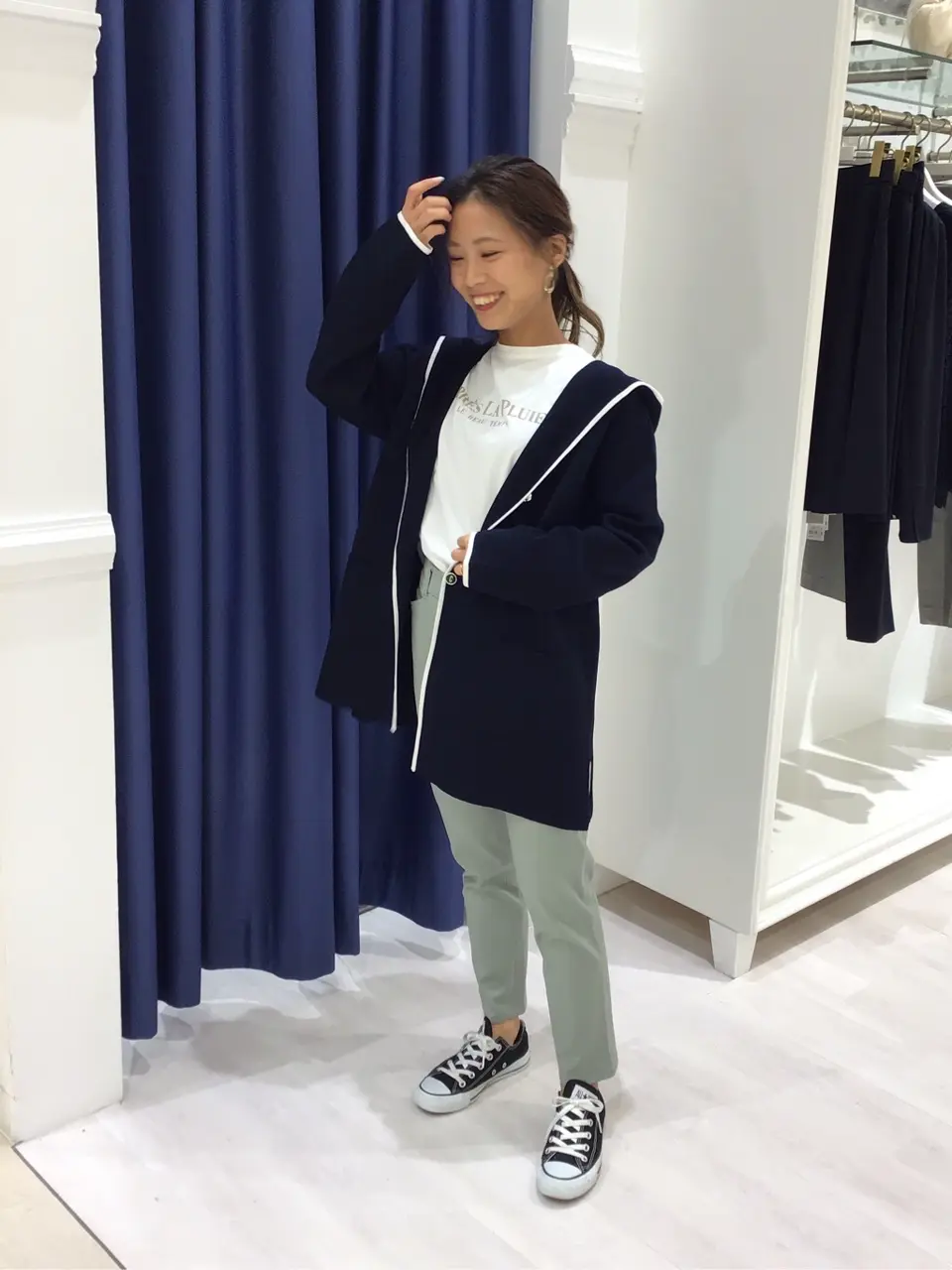 ANY SIS スタッフ コーディネート画像