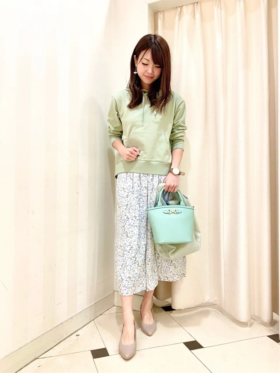 ANY SIS 金井 コーディネート画像