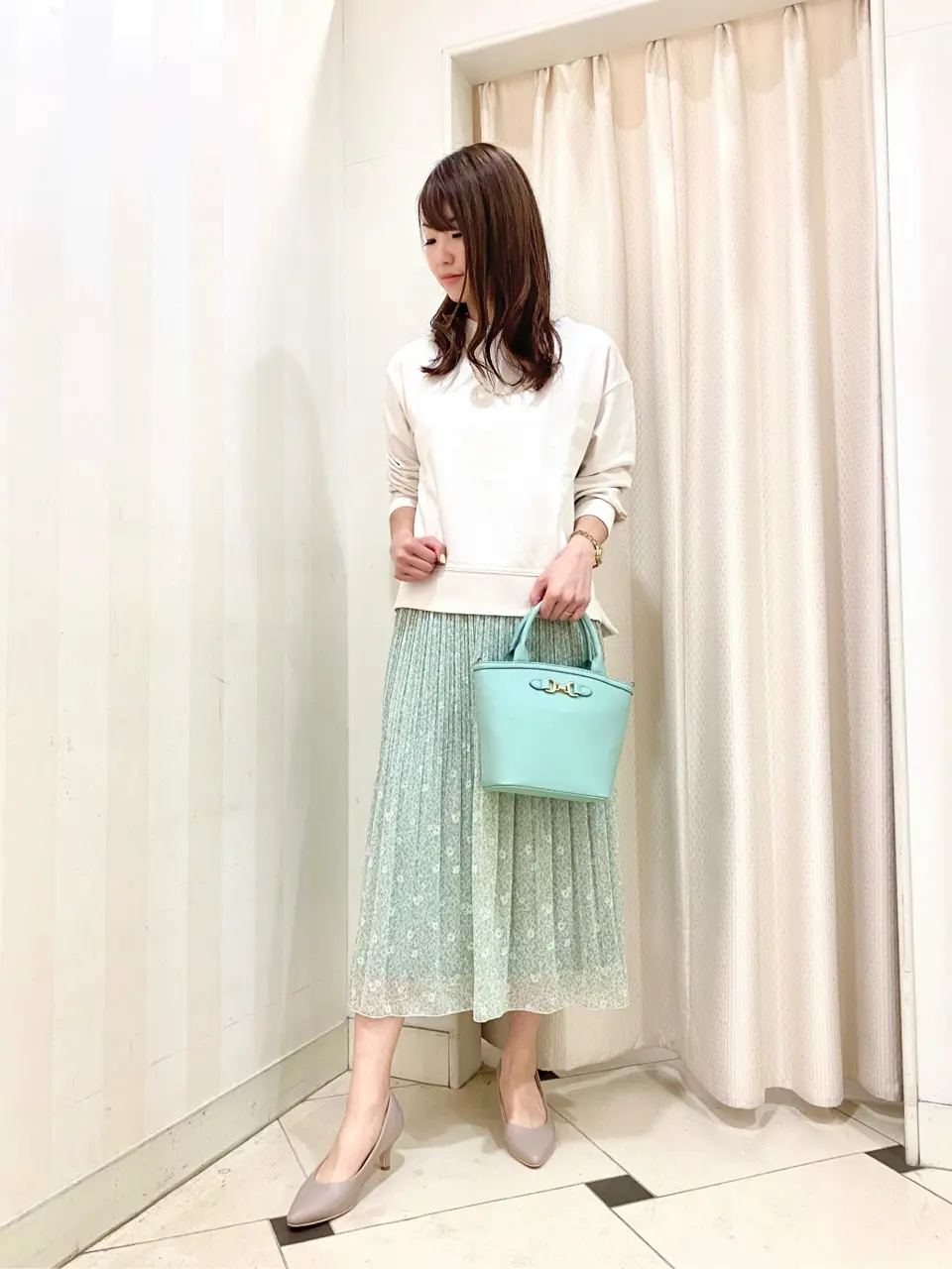 ANY SIS 金井 コーディネート画像