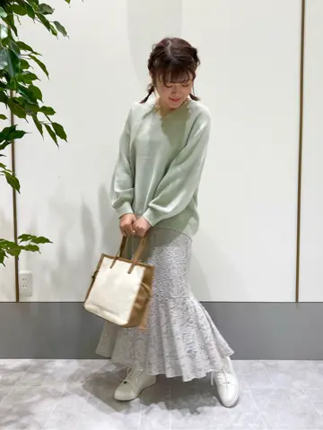 ANY SIS スタッフ コーディネート画像