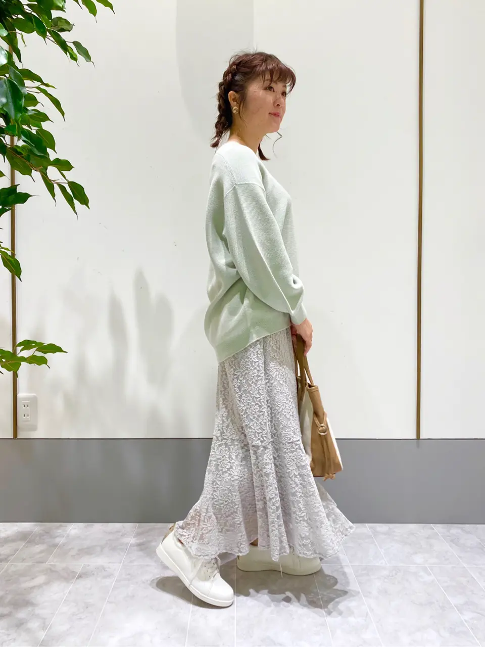 ANY SIS スタッフ コーディネート画像