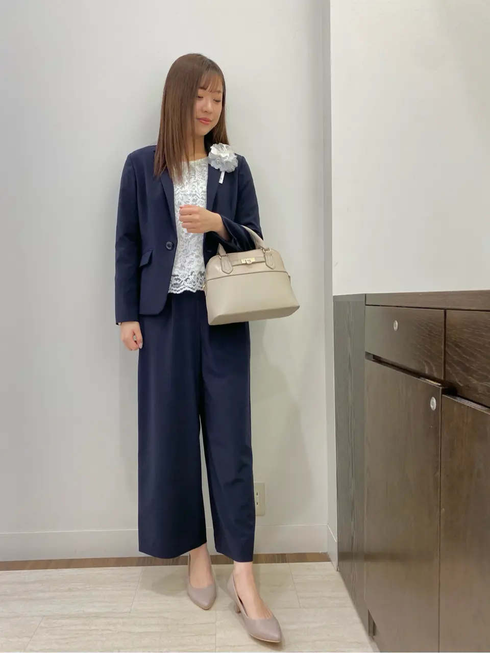 ANY SIS スタッフ コーディネート画像