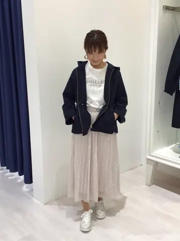 ANY SIS スタッフ コーディネート画像