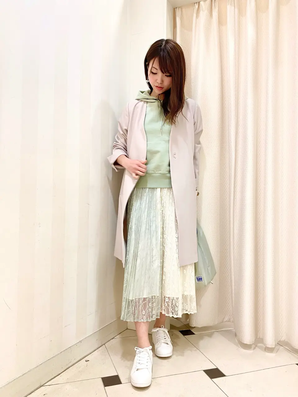 ANY SIS 金井 コーディネート画像