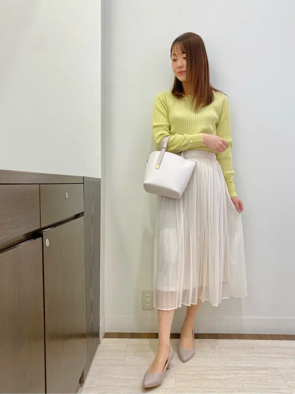 ANY SIS スタッフ コーディネート画像