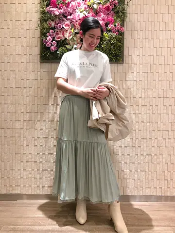 ANY SIS スタッフ コーディネート画像