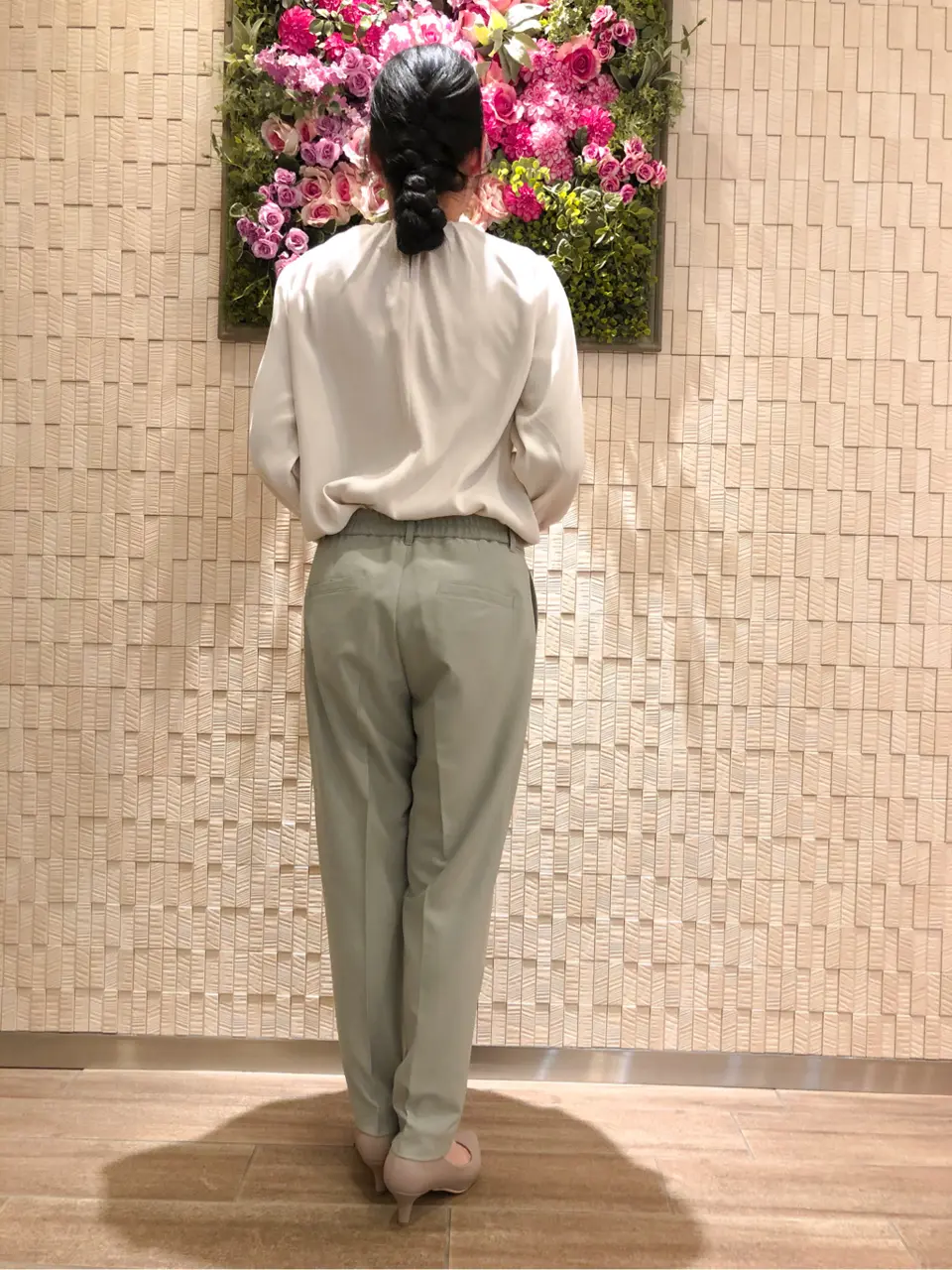 ANY SIS スタッフ コーディネート画像