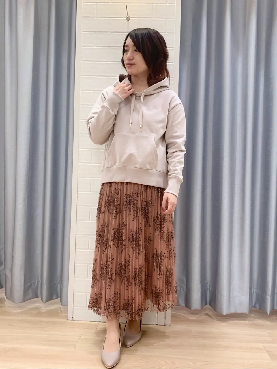 ANY SIS 丸岡 コーディネート画像