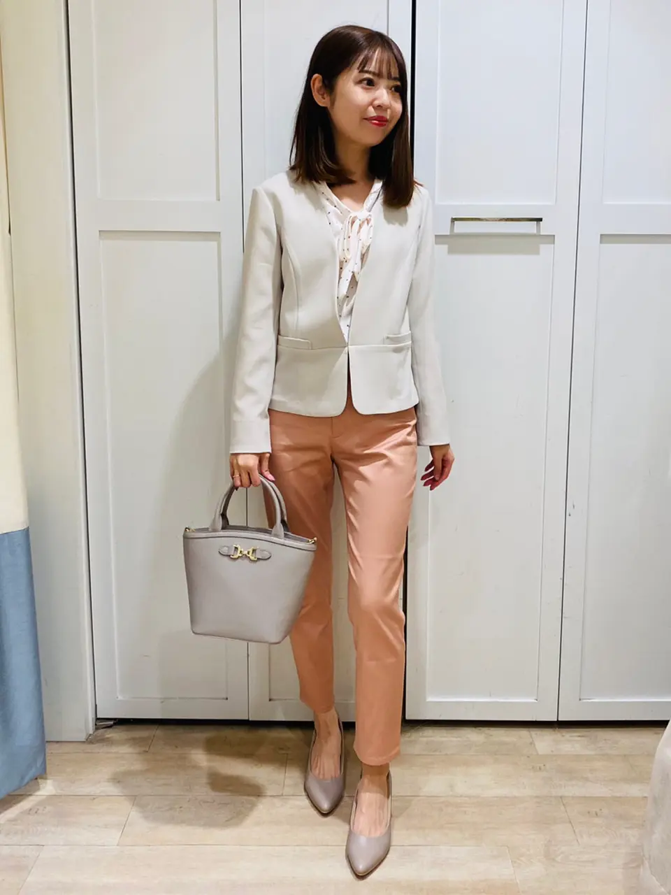 ANY SIS スタッフ コーディネート画像