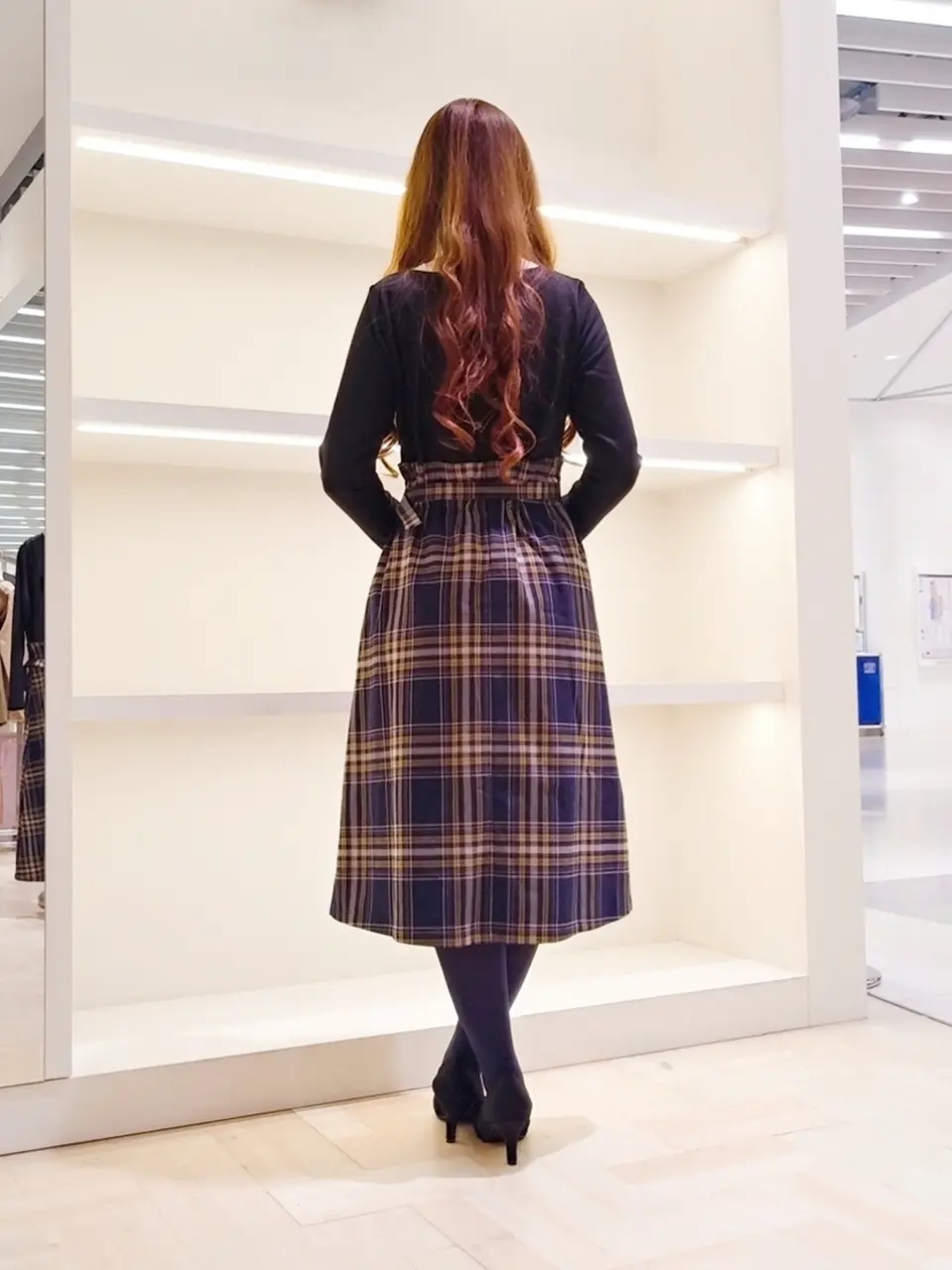 ANY SIS 福本 加奈 コーディネート画像