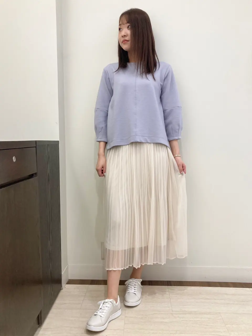 ANY SIS スタッフ コーディネート画像